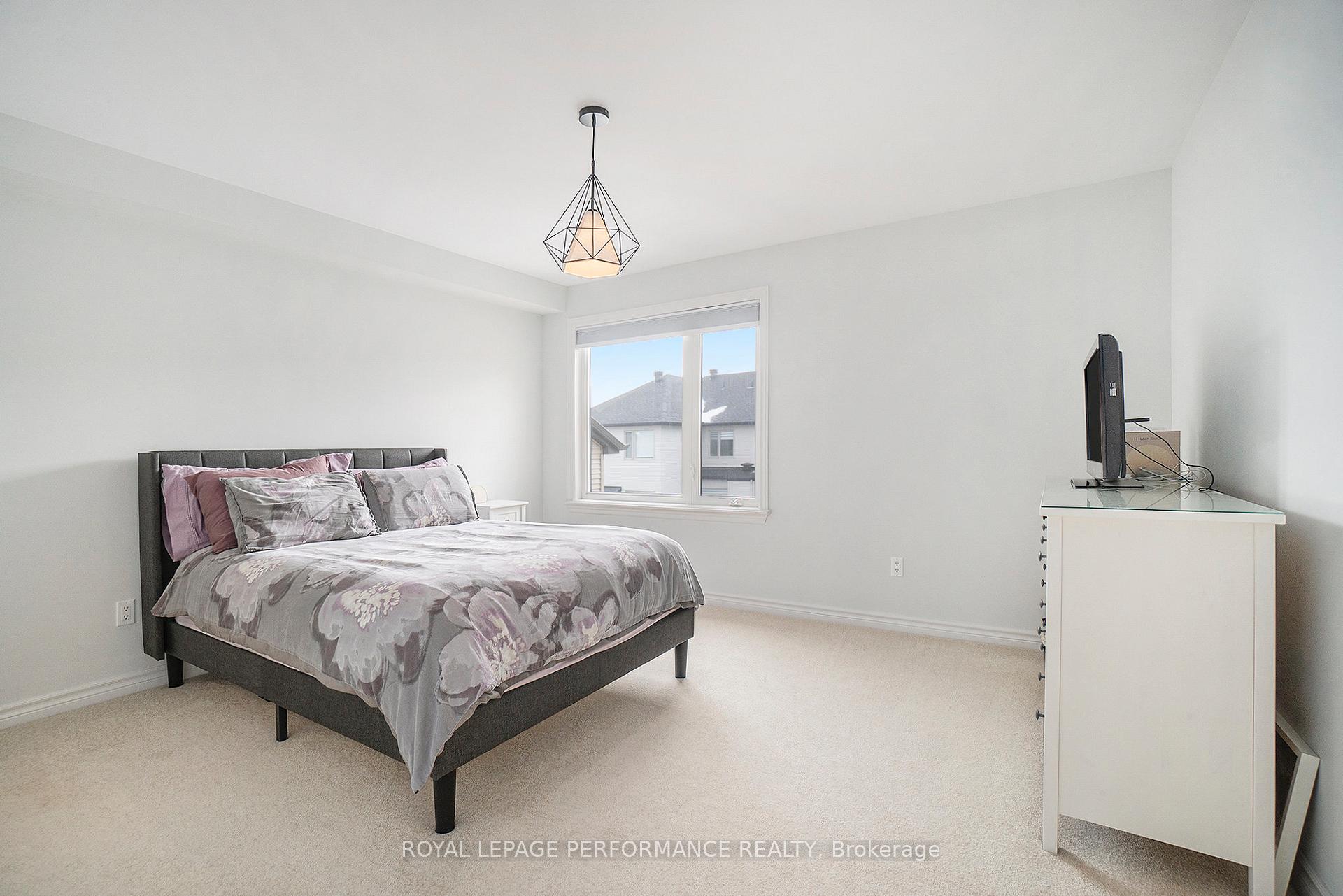 Photo 15 of 699 Cairn Crescent, Ottawa, Mer Bleue/Bradley Estates/Anderson Park — HOMEH