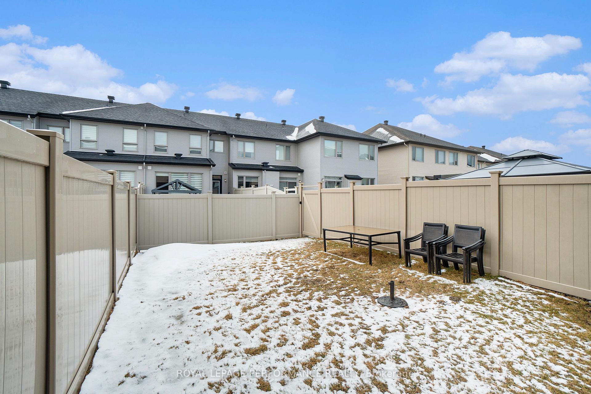 Photo 26 of 699 Cairn Crescent, Ottawa, Mer Bleue/Bradley Estates/Anderson Park — HOMEH