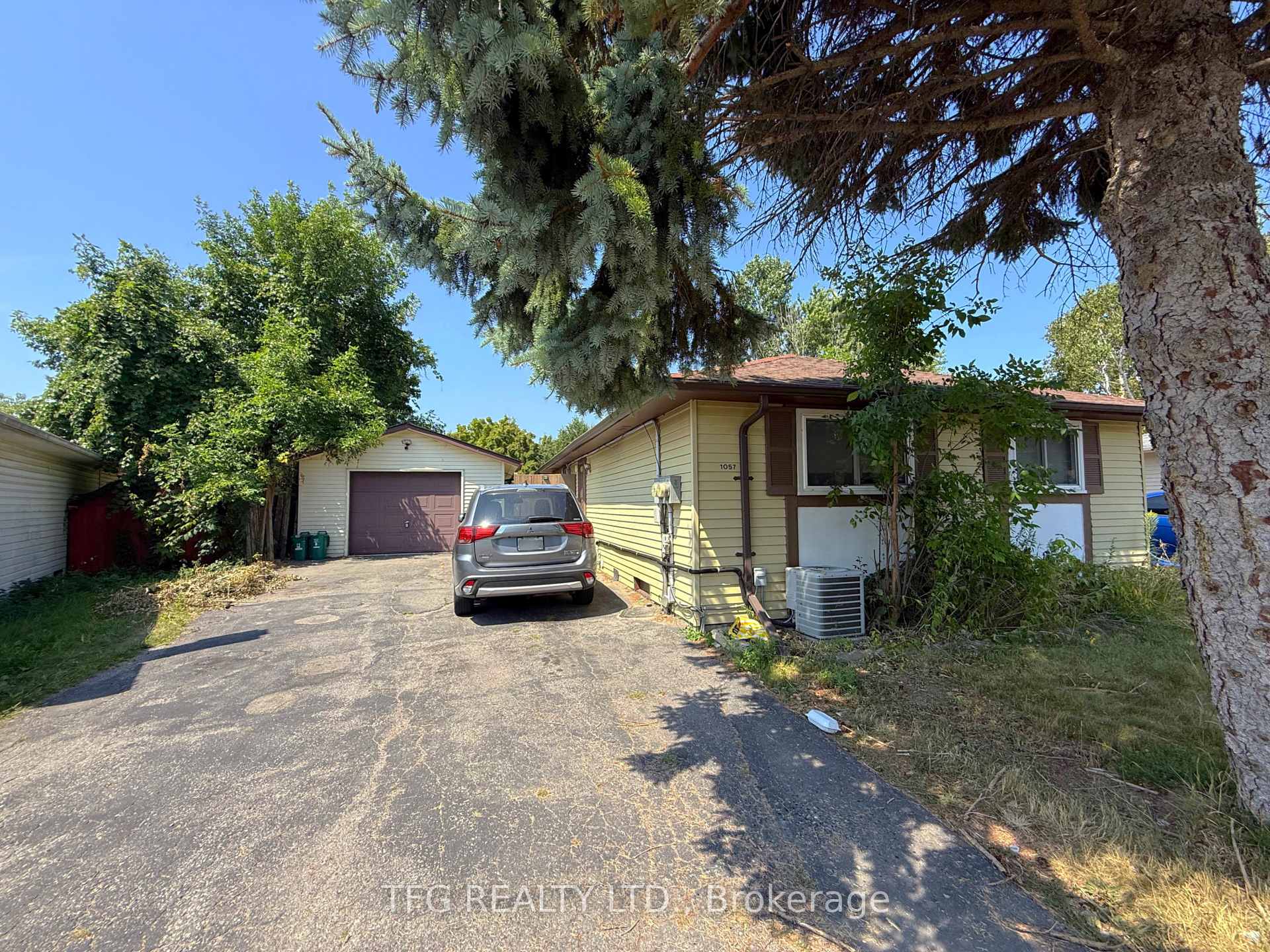 Photo 1 of Unit 2, 1057 Norman Crescent, Oshawa, Donevan — HOMEH