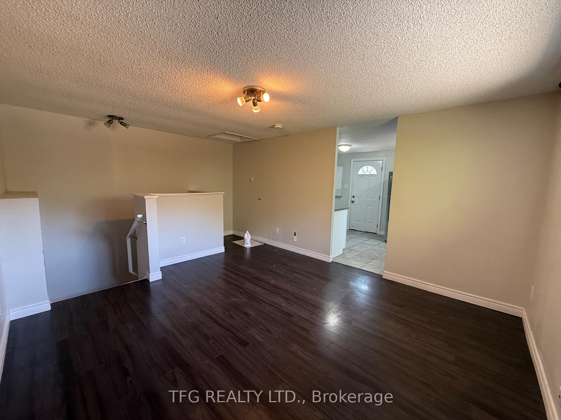 Photo 8 of Unit 2, 1057 Norman Crescent, Oshawa, Donevan — HOMEH