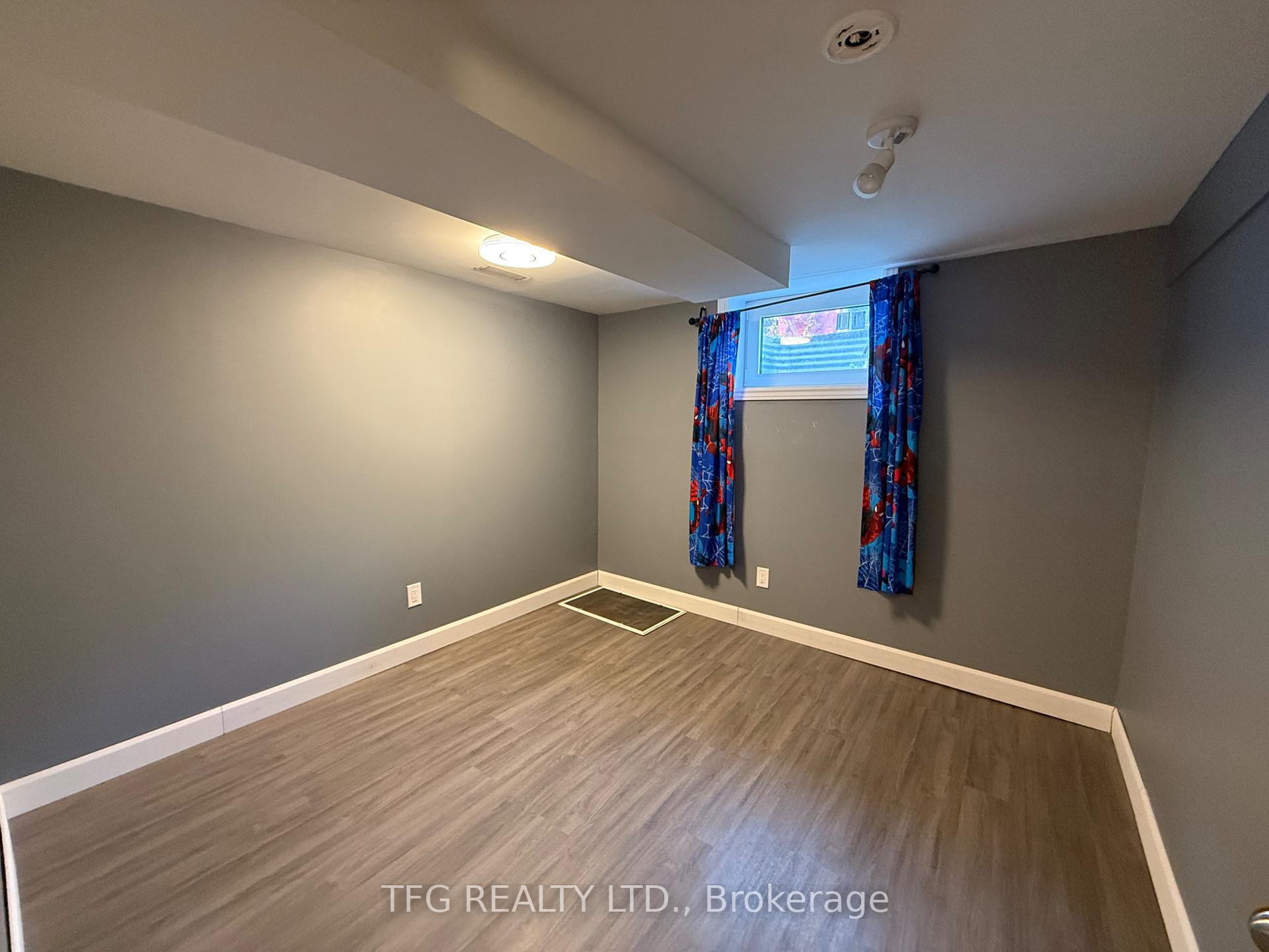 Photo 11 of Unit 2, 1057 Norman Crescent, Oshawa, Donevan — HOMEH