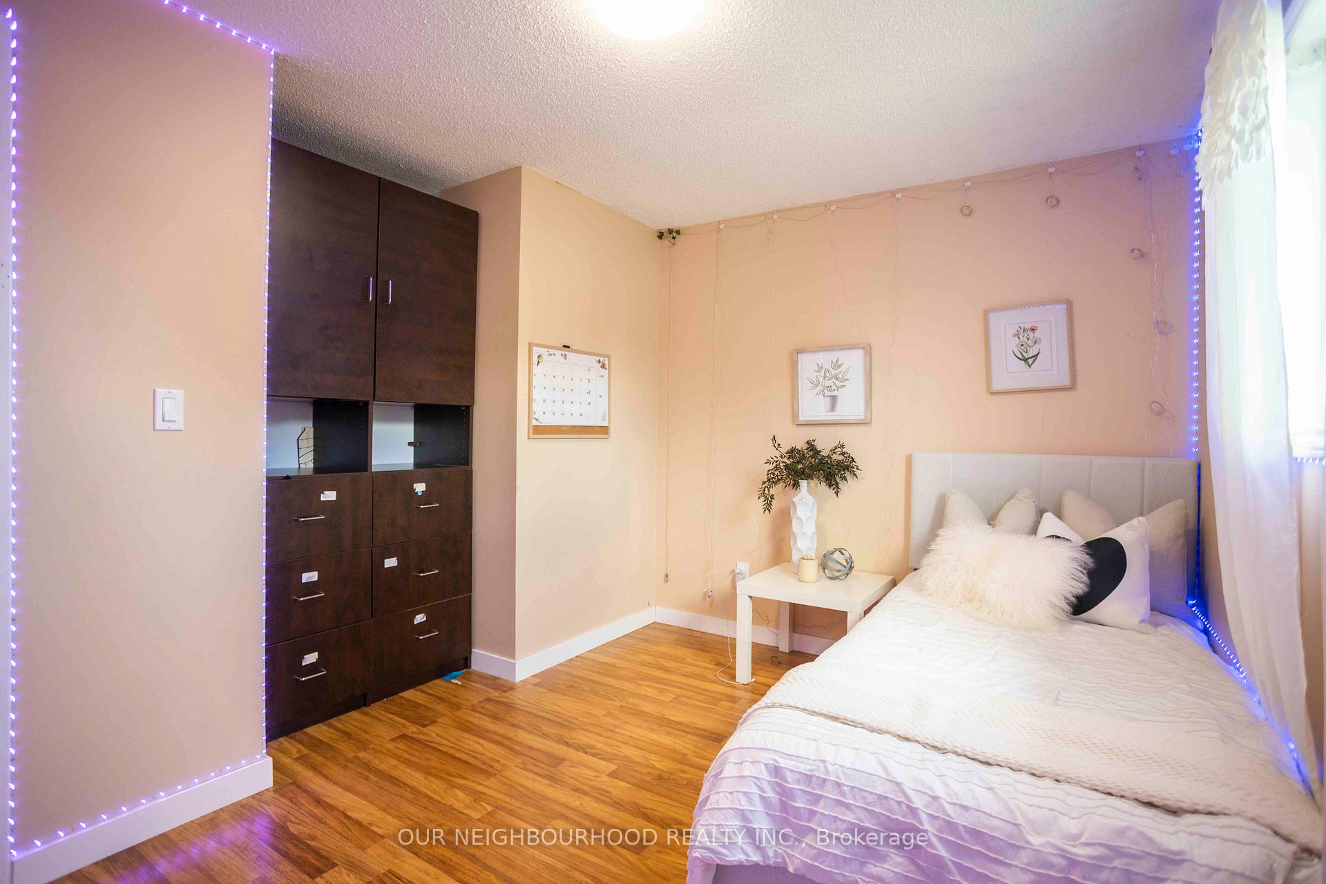 Photo 21 of 1061 Norman Crescent, Oshawa, Donevan — HOMEH