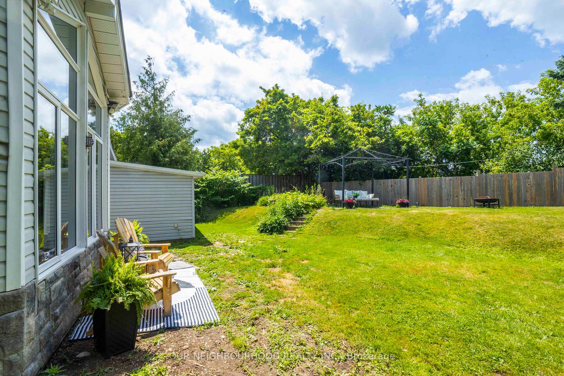 Photo 30 of 1061 Norman Crescent, Oshawa, Donevan — HOMEH