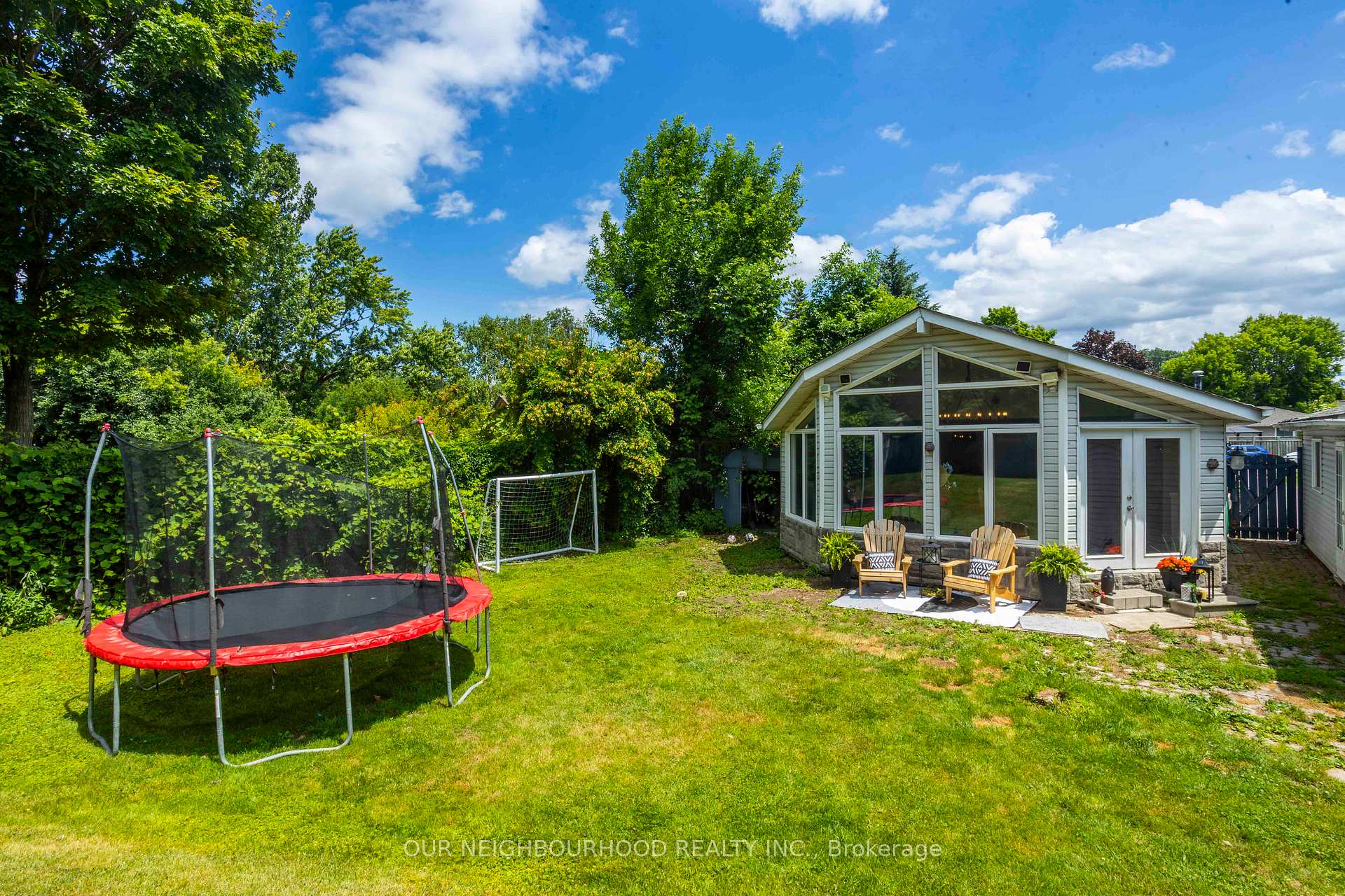 Photo 32 of 1061 Norman Crescent, Oshawa, Donevan — HOMEH