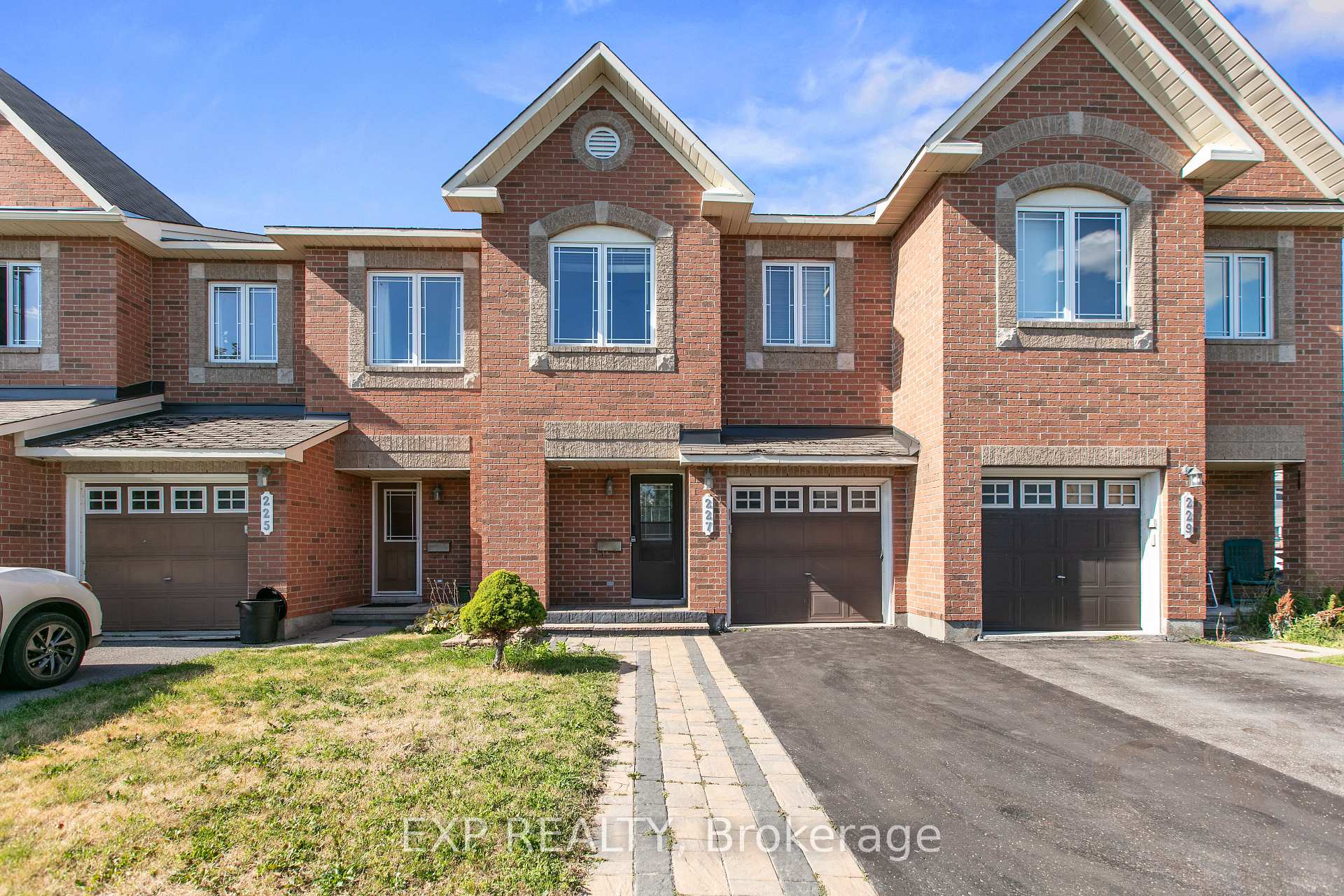 Photo 1 of 227 Monaco Place, Ottawa, Avalon East — HOMEH