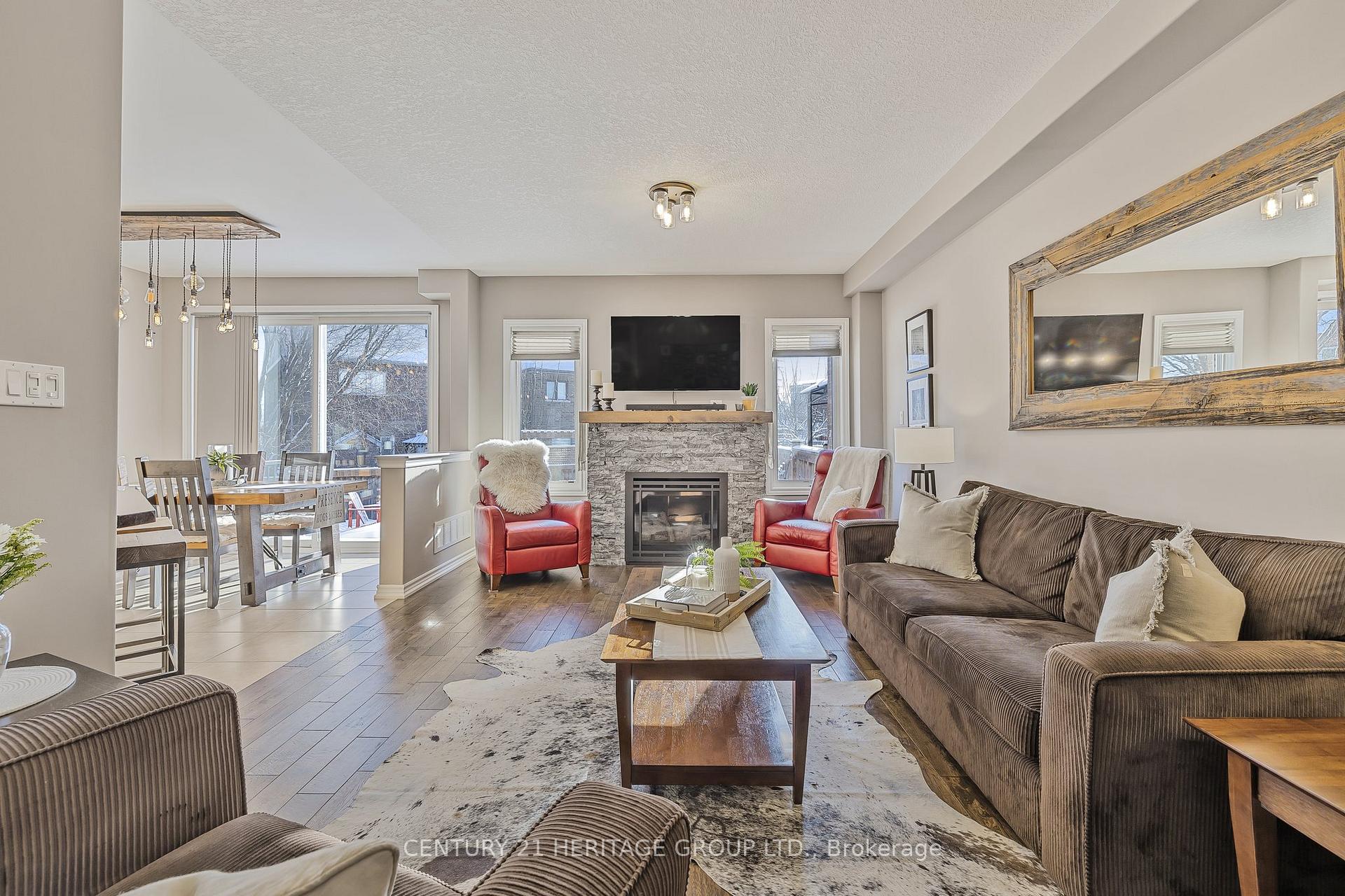 Photo 16 of 17 Walker Boulevard, New Tecumseth, Alliston — HOMEH