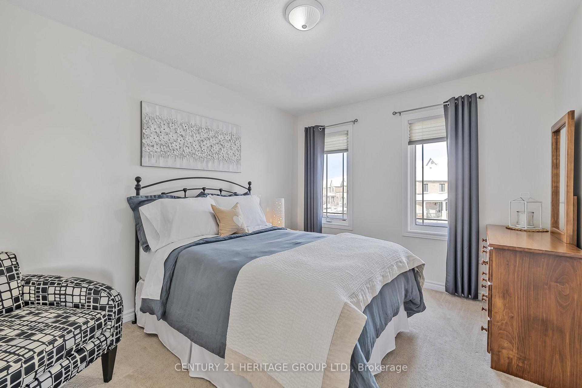 Photo 18 of 17 Walker Boulevard, New Tecumseth, Alliston — HOMEH