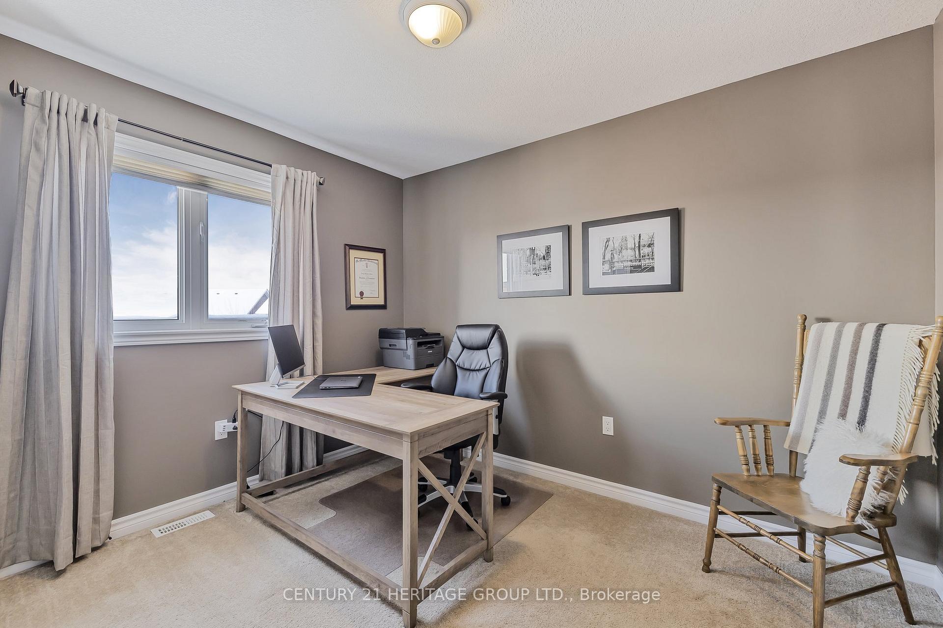 Photo 19 of 17 Walker Boulevard, New Tecumseth, Alliston — HOMEH