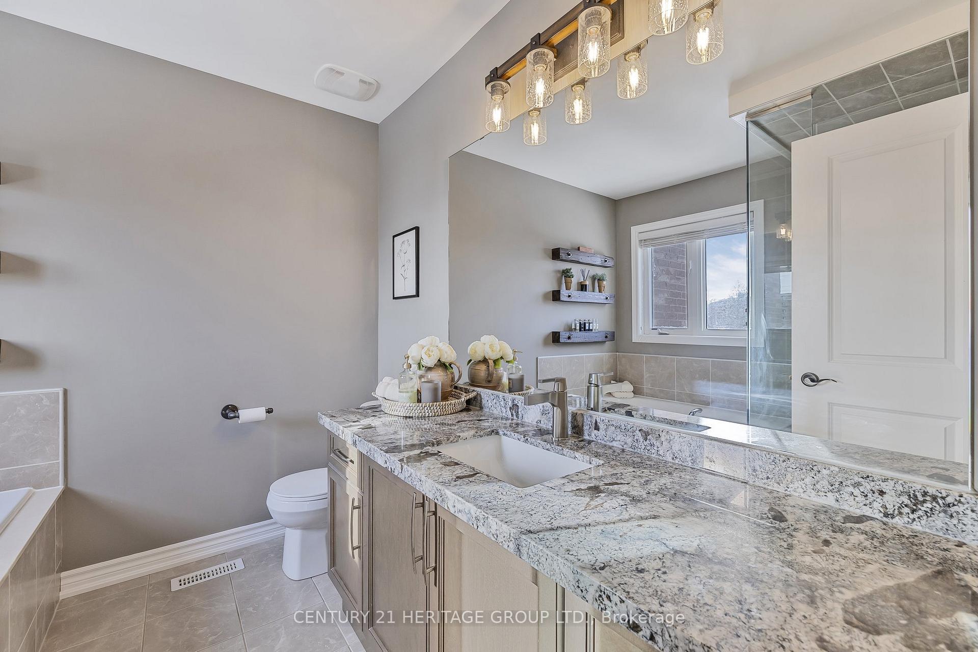 Photo 23 of 17 Walker Boulevard, New Tecumseth, Alliston — HOMEH