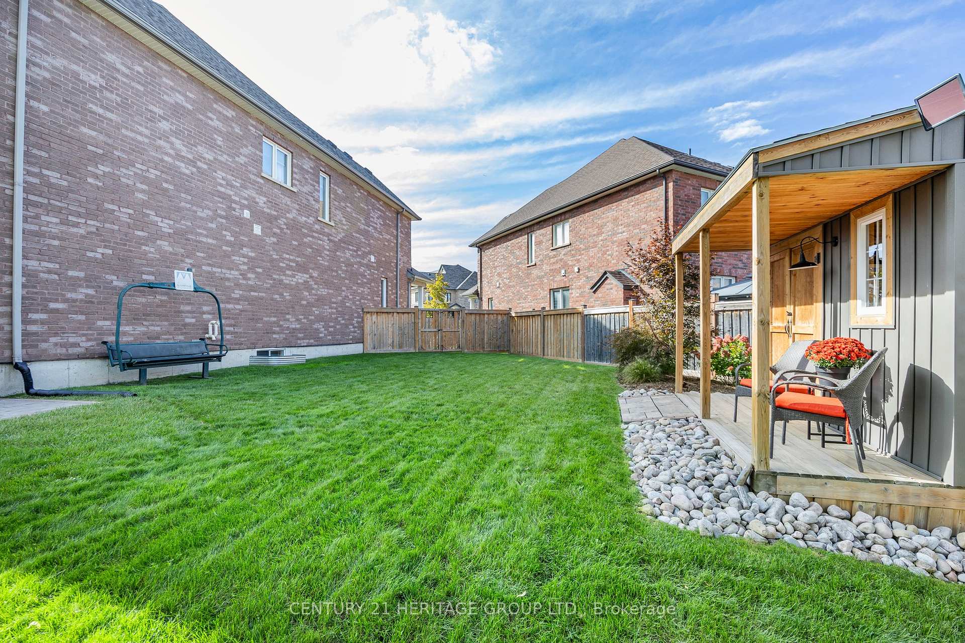Photo 33 of 17 Walker Boulevard, New Tecumseth, Alliston — HOMEH