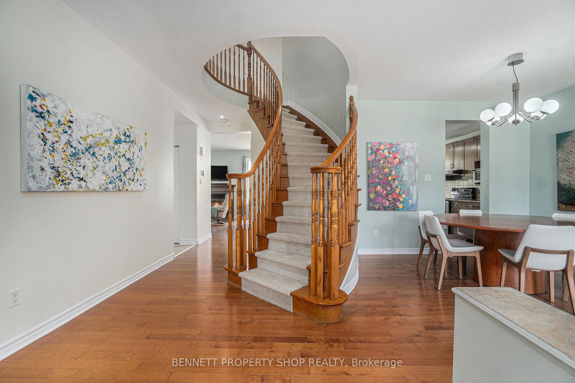 Photo 3 of 324 Fairlakes Way, Ottawa, Avalon East — HOMEH