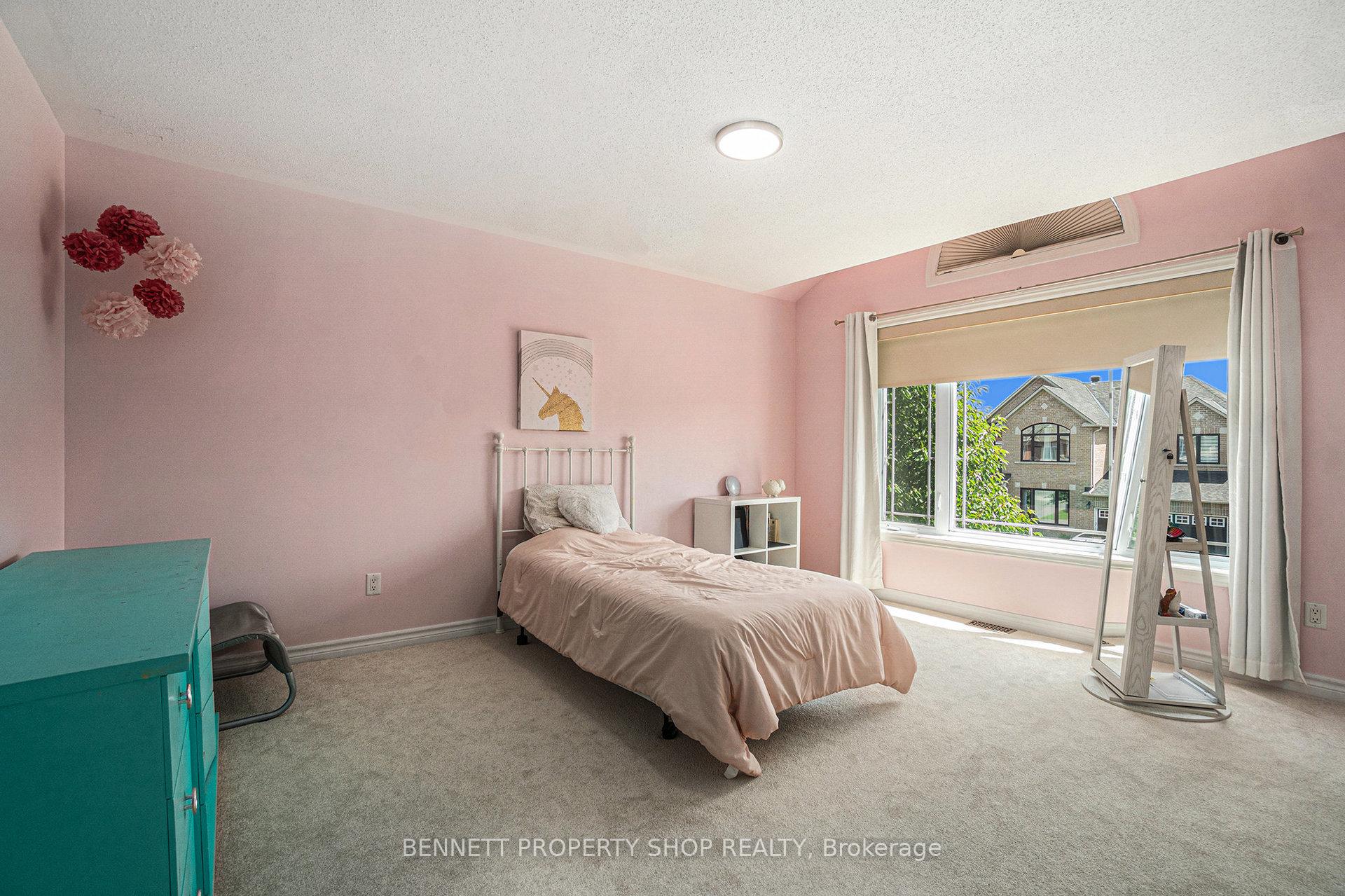 Photo 19 of 324 Fairlakes Way, Ottawa, Avalon East — HOMEH