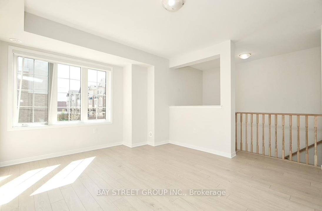 Photo 8 of Unit 37, 2490 Bromus Path, Oshawa, Windfields — HOMEH