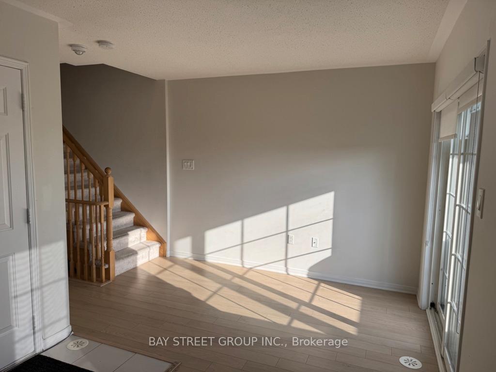 Photo 10 of Unit 37, 2490 Bromus Path, Oshawa, Windfields — HOMEH