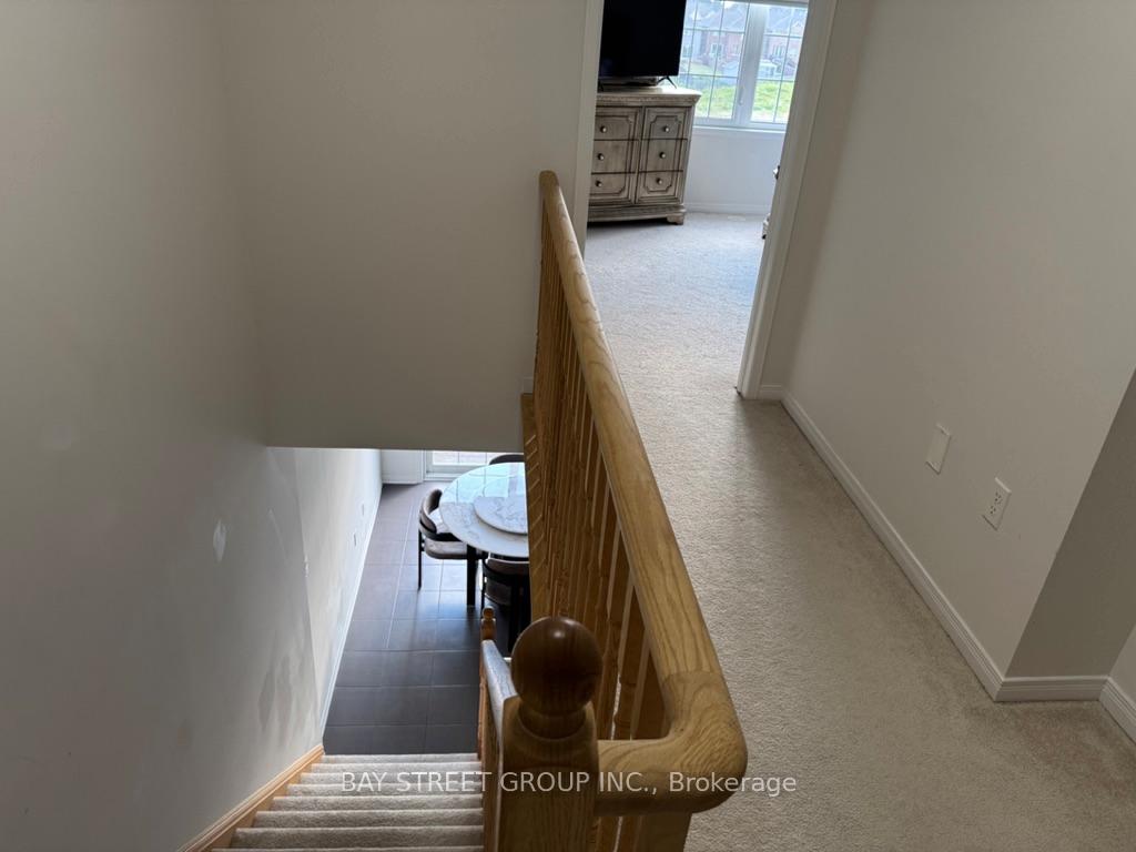 Photo 15 of Unit 37, 2490 Bromus Path, Oshawa, Windfields — HOMEH