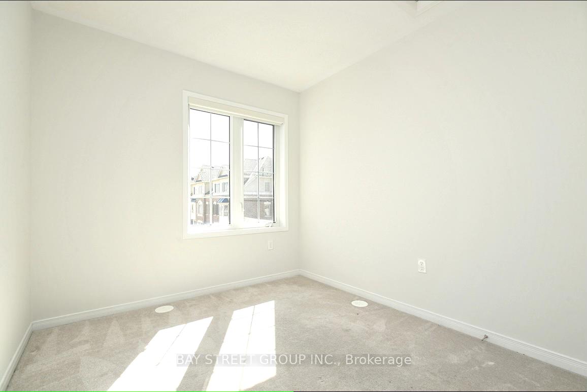 Photo 18 of Unit 37, 2490 Bromus Path, Oshawa, Windfields — HOMEH