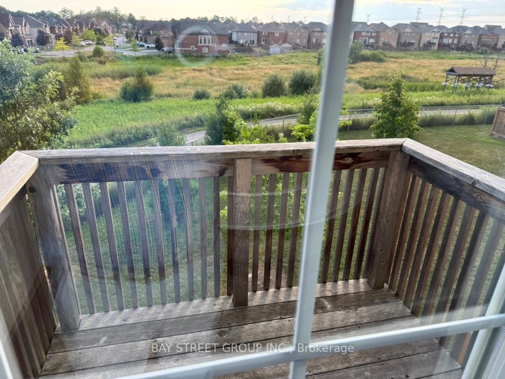 Photo 26 of Unit 37, 2490 Bromus Path, Oshawa, Windfields — HOMEH