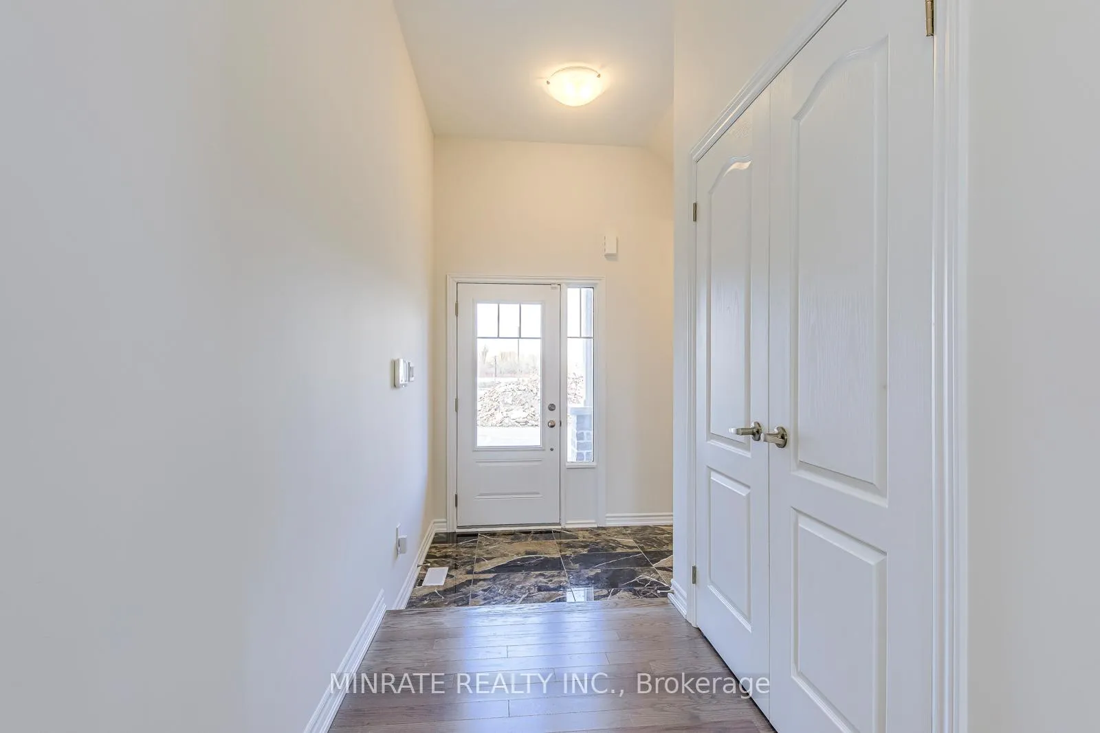 Photo 4 of 679 Catalina Manor, Pickering, Rural Pickering — HOMEH