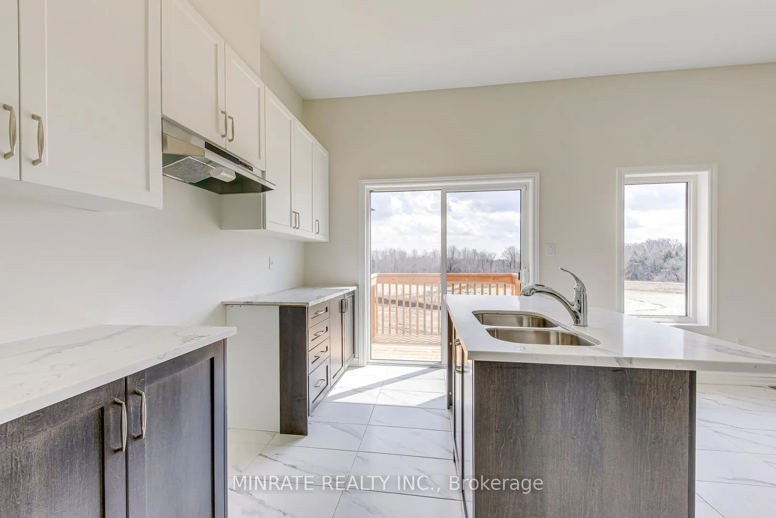 Photo 10 of 679 Catalina Manor, Pickering, Rural Pickering — HOMEH