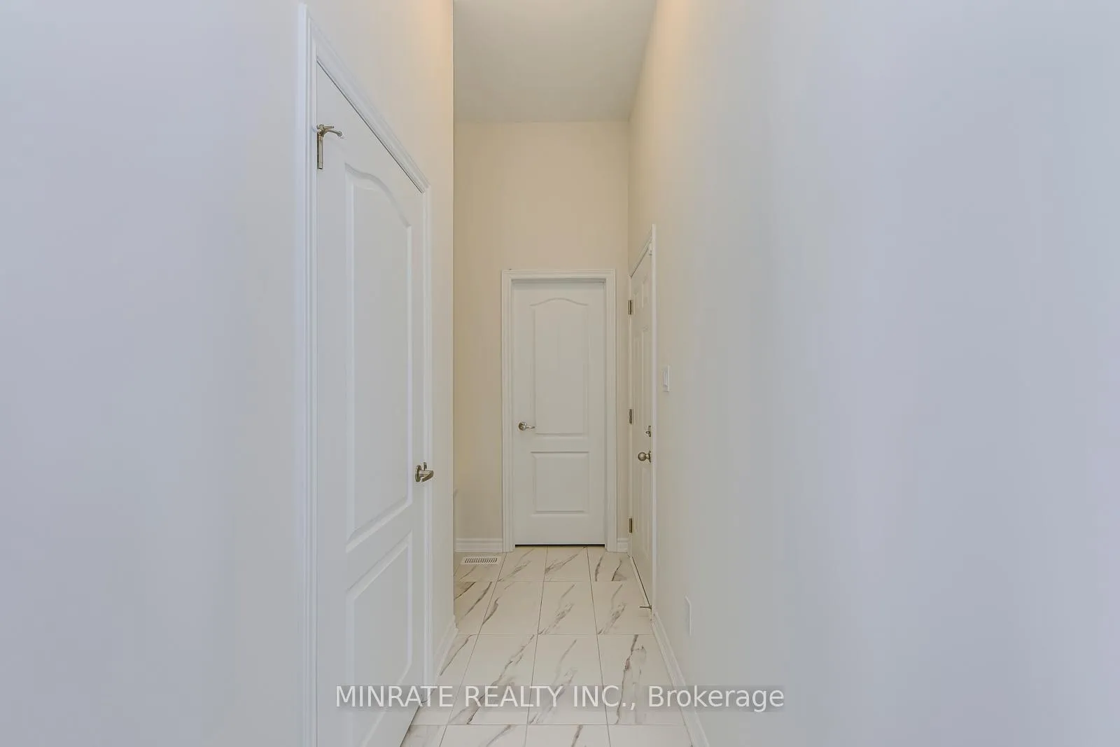 Photo 19 of 679 Catalina Manor, Pickering, Rural Pickering — HOMEH