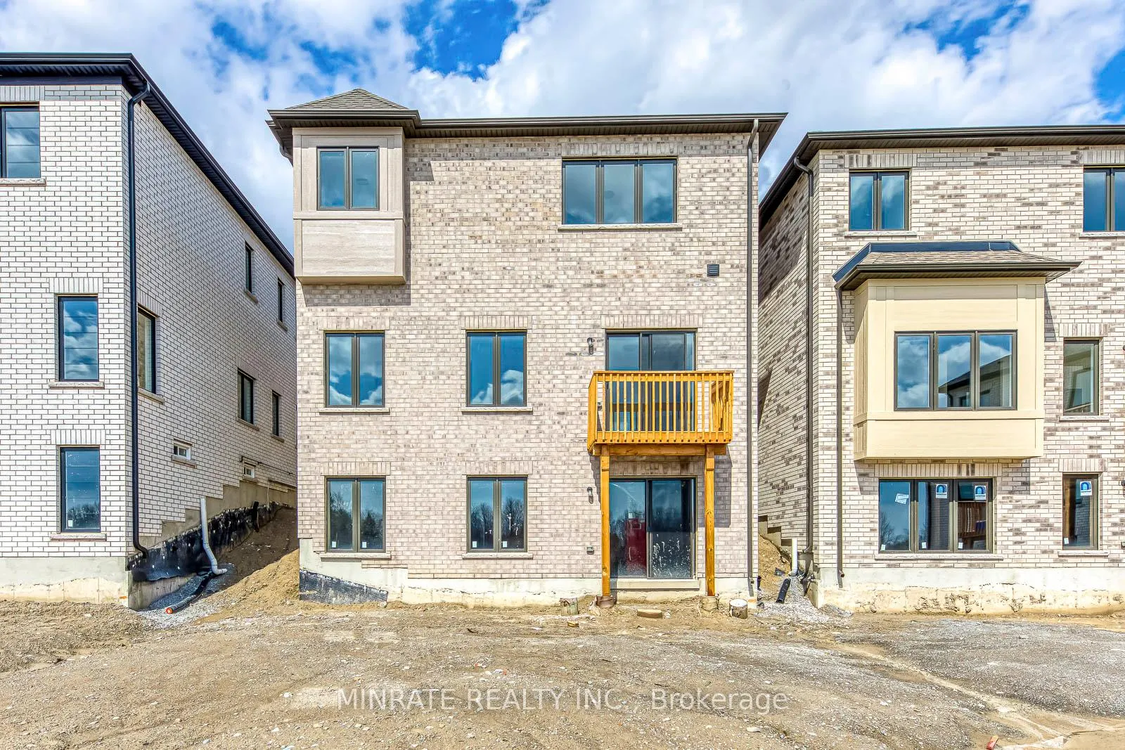 Photo 44 of 679 Catalina Manor, Pickering, Rural Pickering — HOMEH