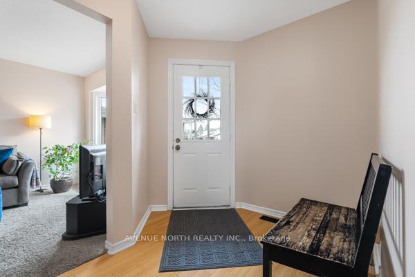 Photo 5 of 6371 St. Louis Drive, Ottawa, Hiawatha Park/Convent Glen — HOMEH