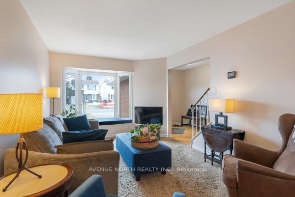 Photo 8 of 6371 St. Louis Drive, Ottawa, Hiawatha Park/Convent Glen — HOMEH