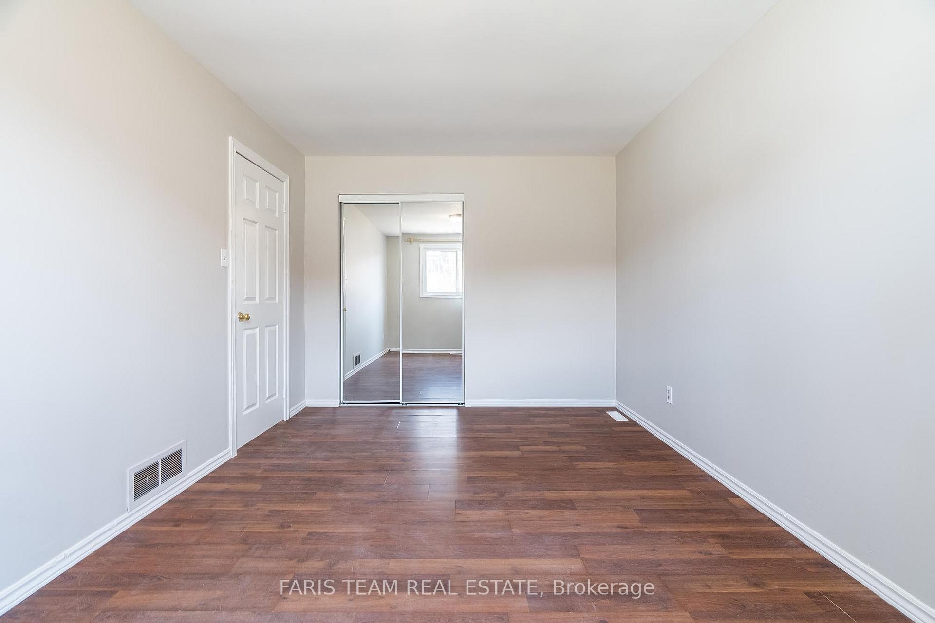 Photo 10 of 395 Raymond Avenue, Orillia — HOMEH