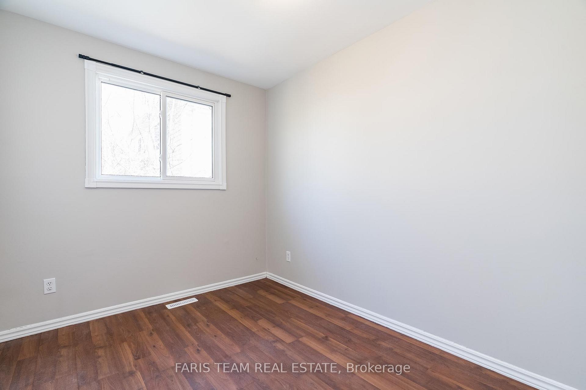 Photo 12 of 395 Raymond Avenue, Orillia — HOMEH