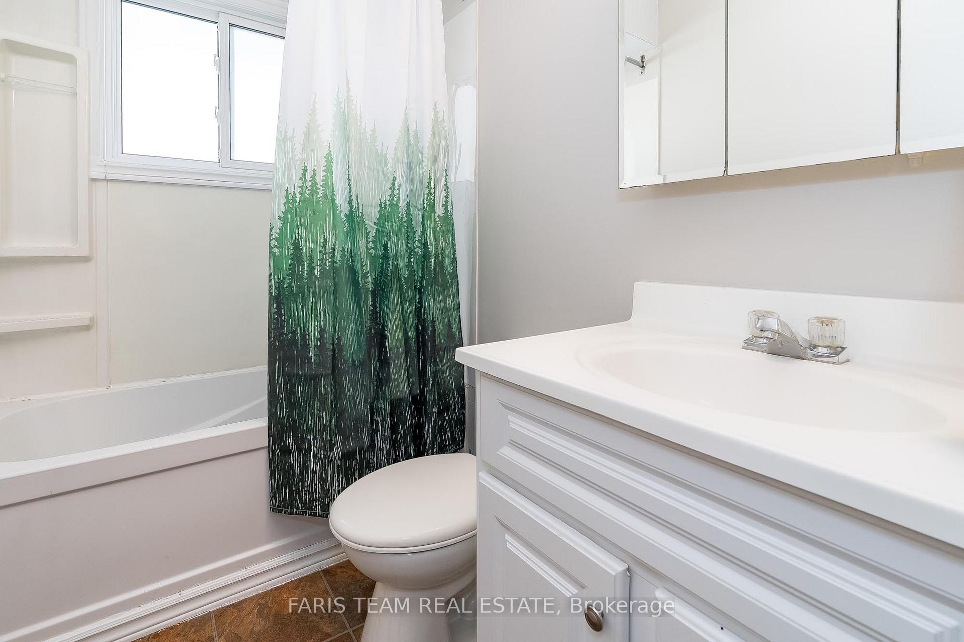 Photo 13 of 395 Raymond Avenue, Orillia — HOMEH