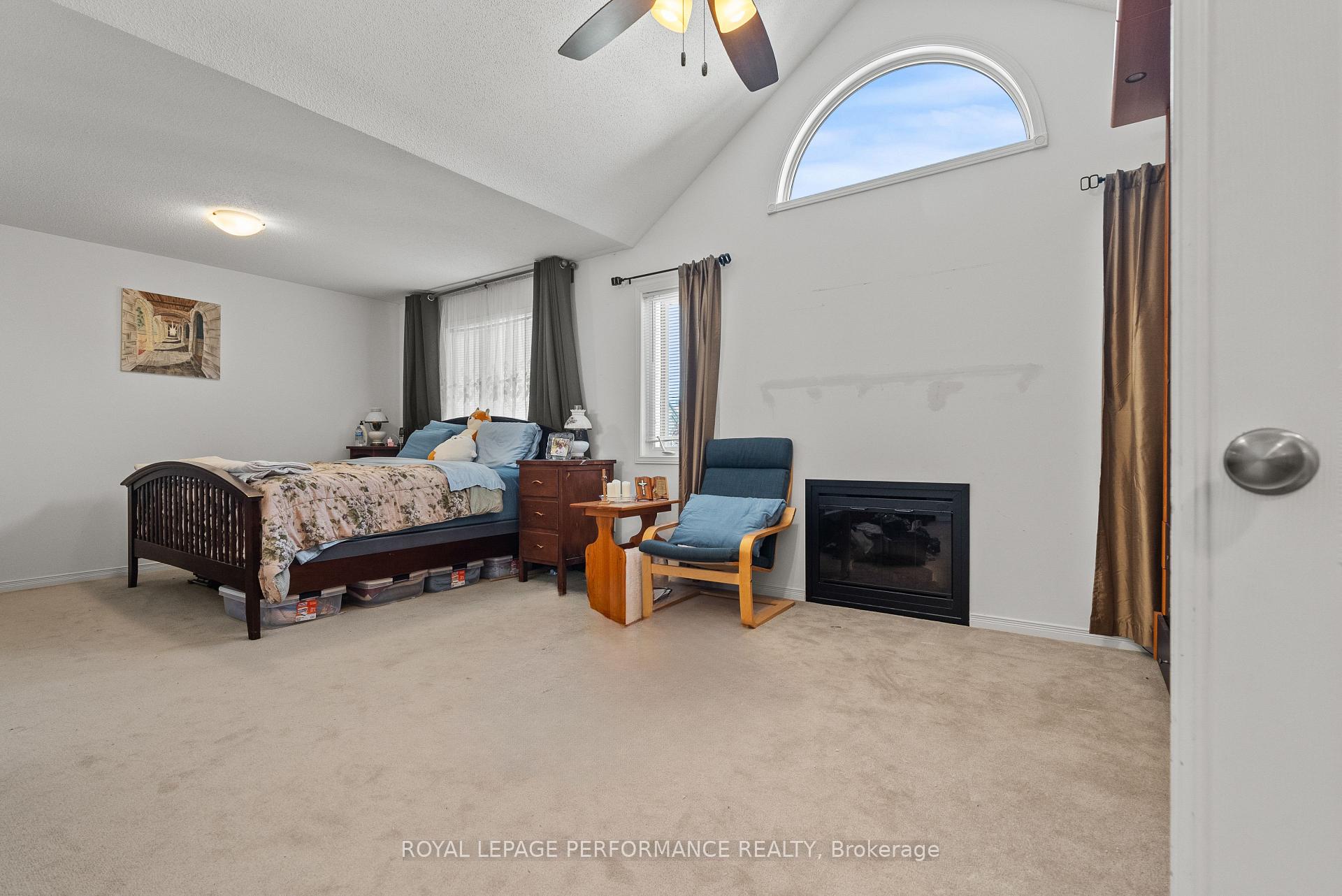 Photo 17 of 1901 Pennyroyal Crescent, Ottawa, Notting Hill/Summerside — HOMEH