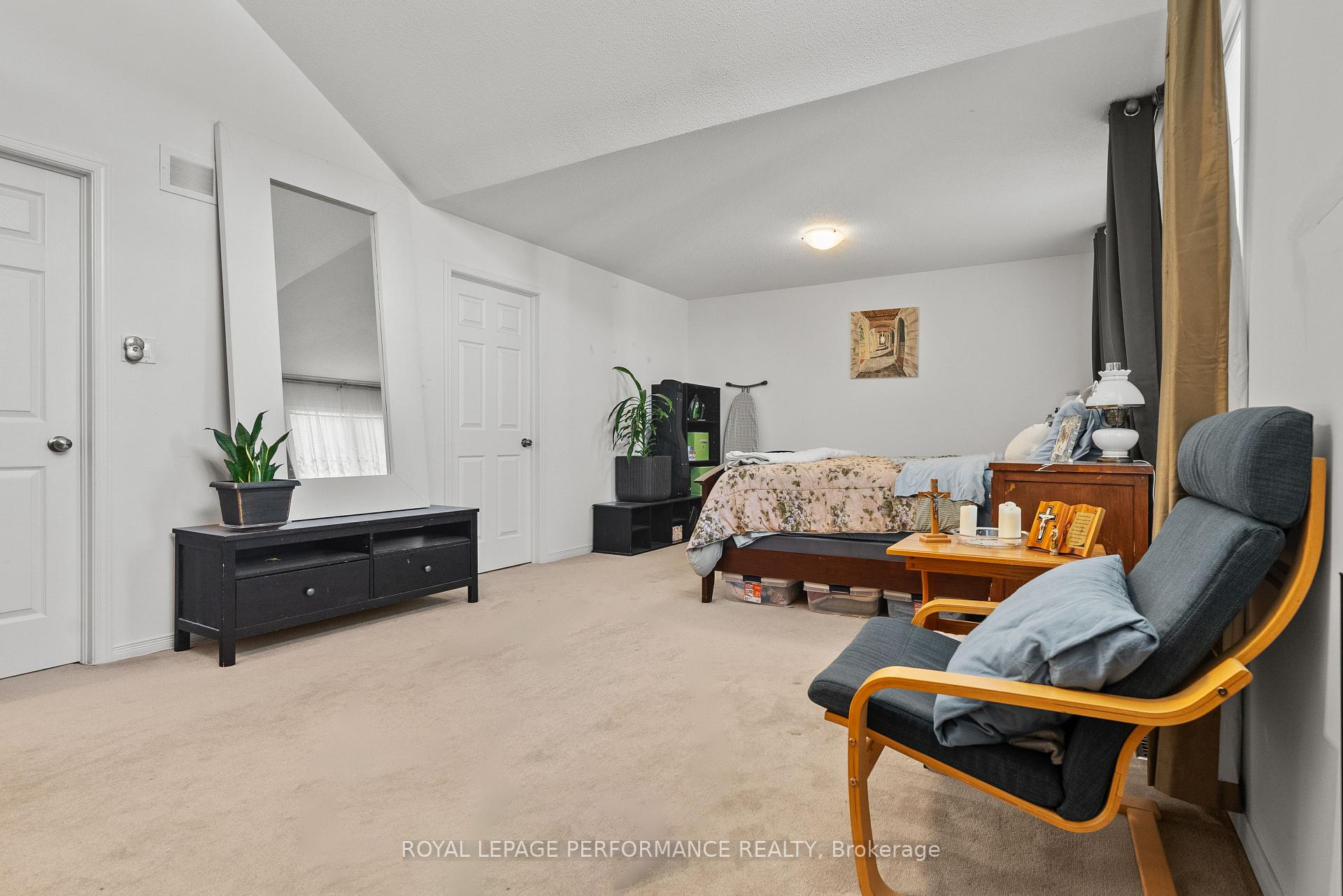 Photo 18 of 1901 Pennyroyal Crescent, Ottawa, Notting Hill/Summerside — HOMEH