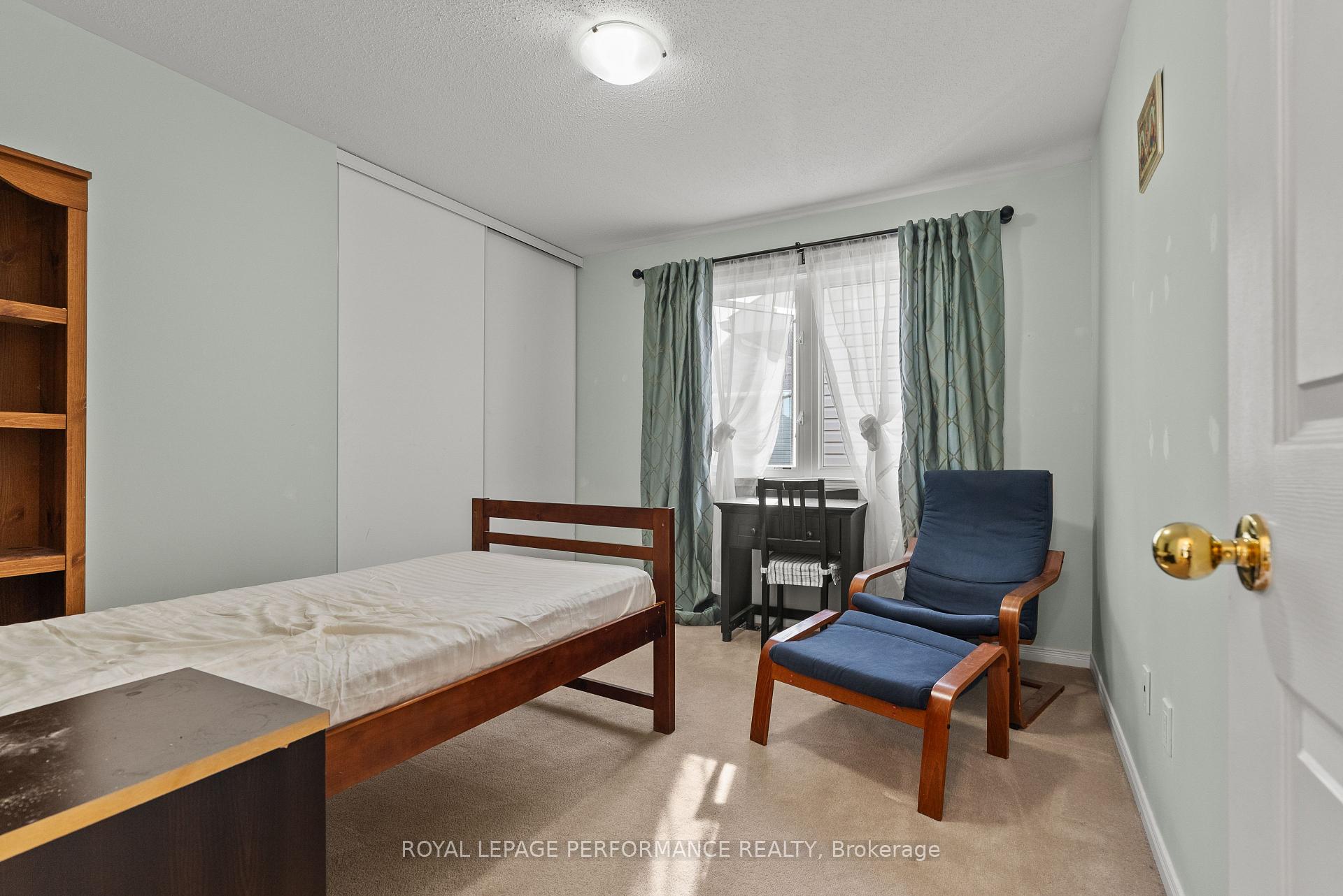 Photo 23 of 1901 Pennyroyal Crescent, Ottawa, Notting Hill/Summerside — HOMEH