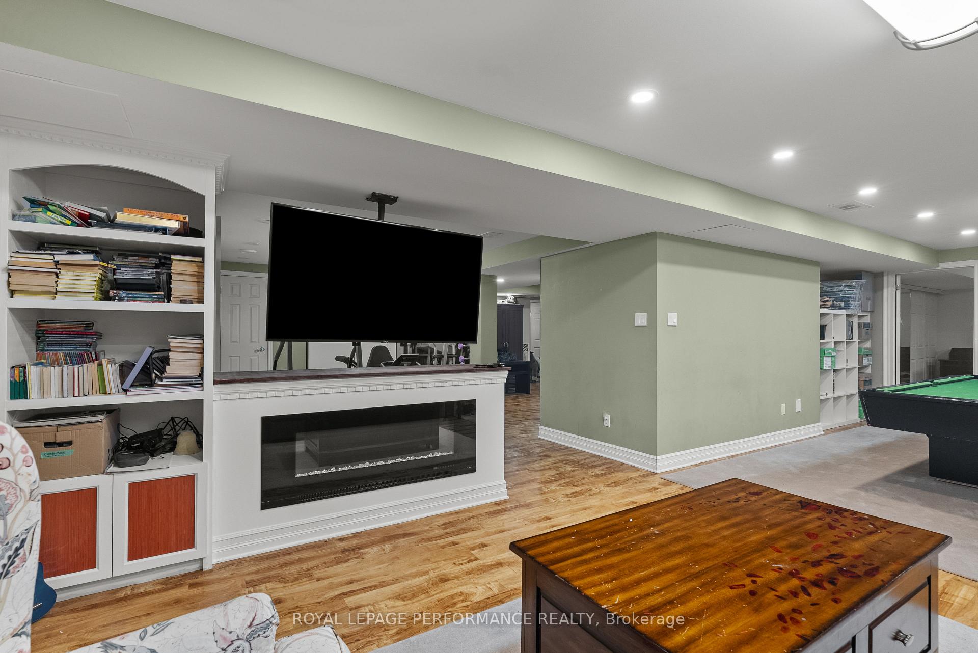 Photo 33 of 1901 Pennyroyal Crescent, Ottawa, Notting Hill/Summerside — HOMEH