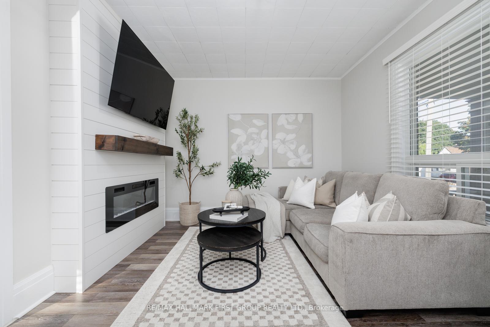 Photo 7 of 106 Elgin Street E, Oshawa, O'Neill — HOMEH