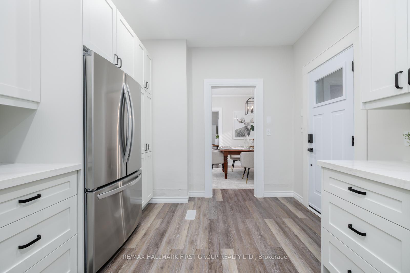 Photo 17 of 106 Elgin Street E, Oshawa, O'Neill — HOMEH