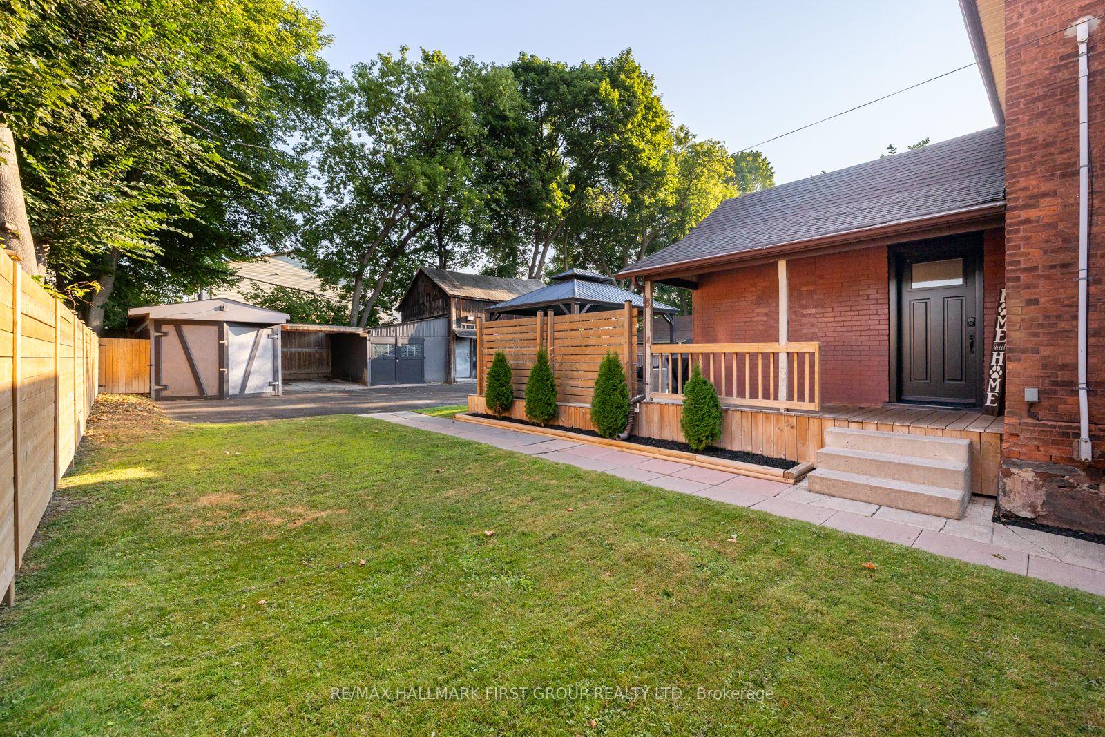 Photo 38 of 106 Elgin Street E, Oshawa, O'Neill — HOMEH