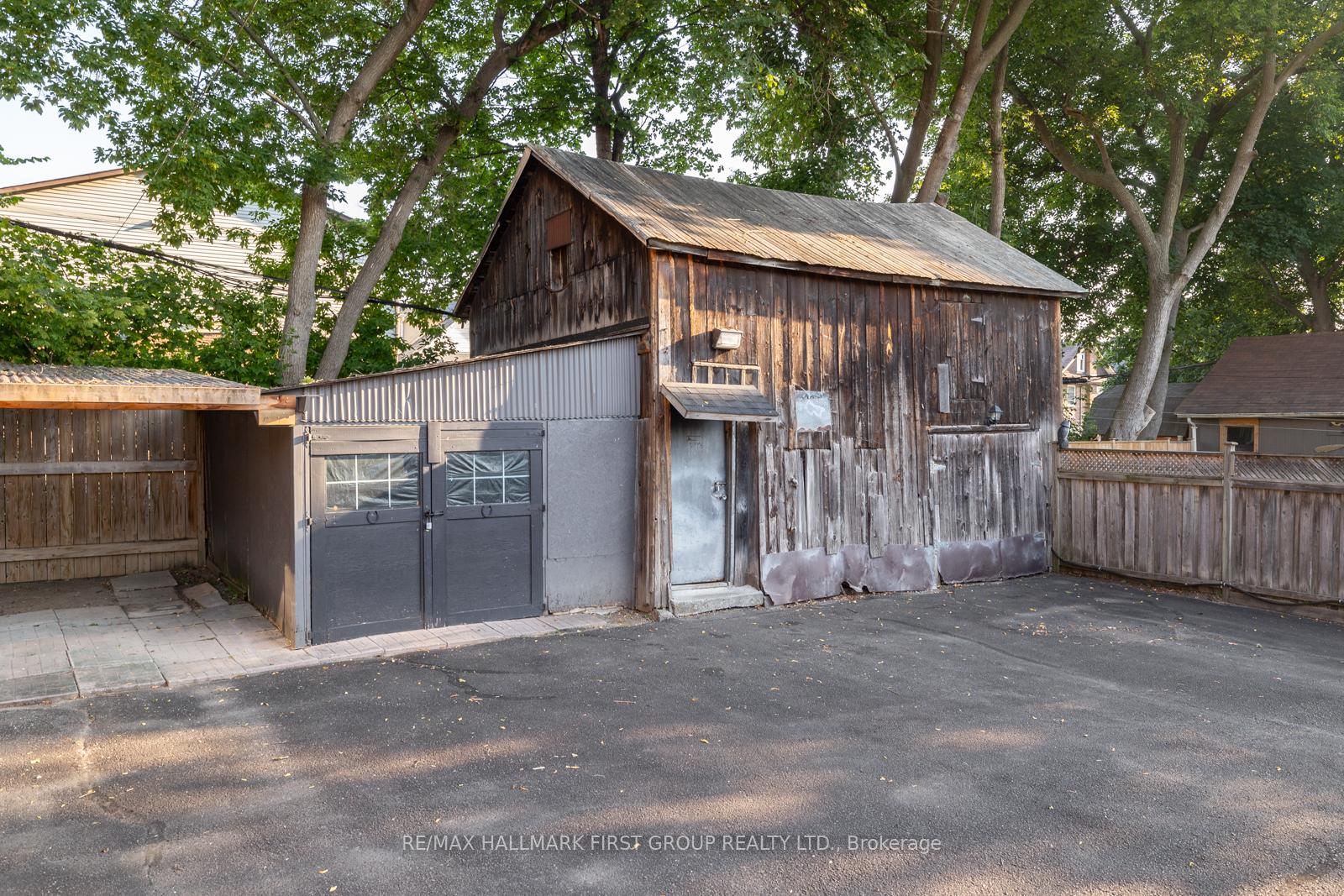 Photo 39 of 106 Elgin Street E, Oshawa, O'Neill — HOMEH