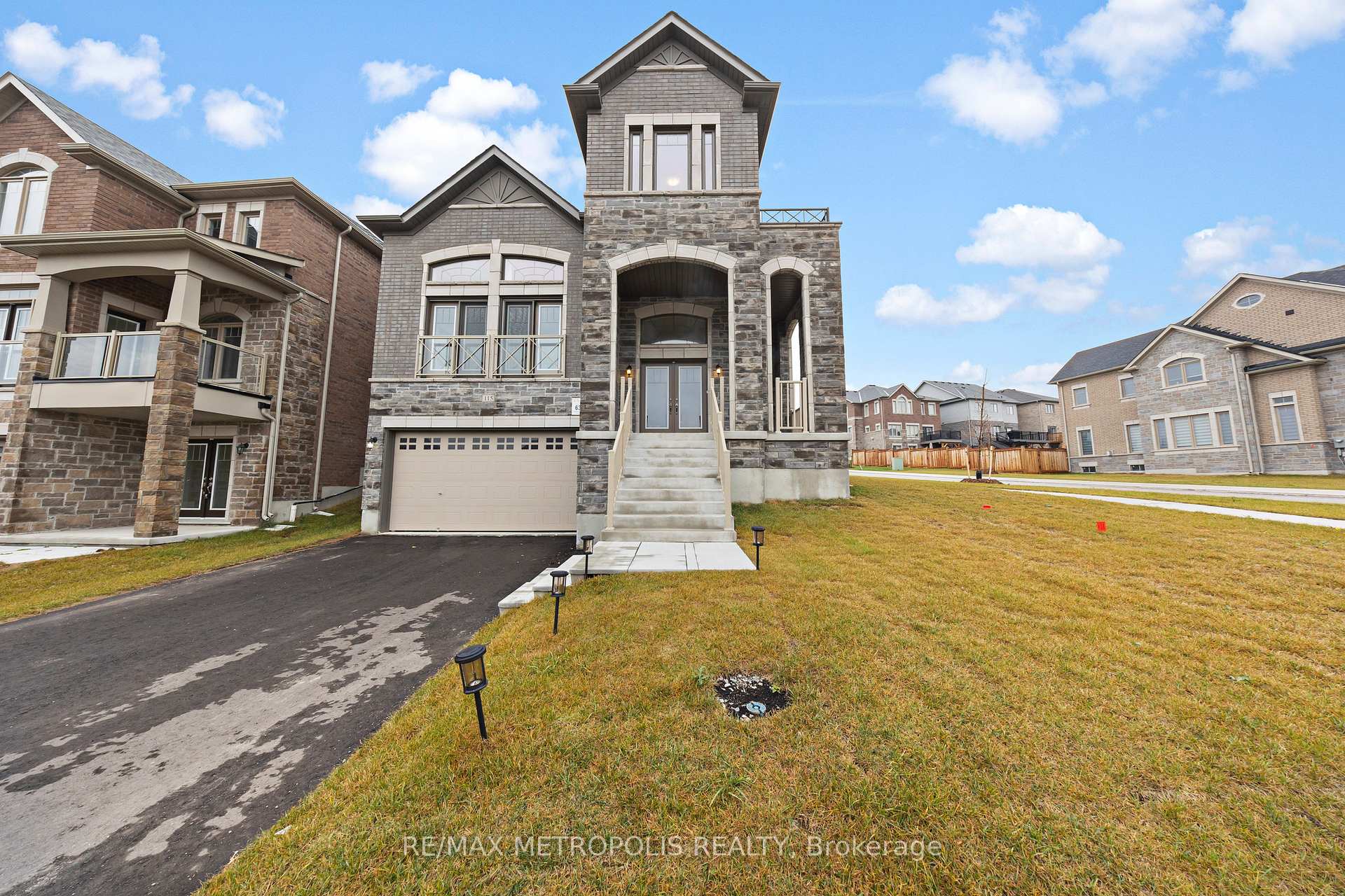 Photo 1 of 115 Kennedy Boulevard, New Tecumseth, Rural New Tecumseth — HOMEH