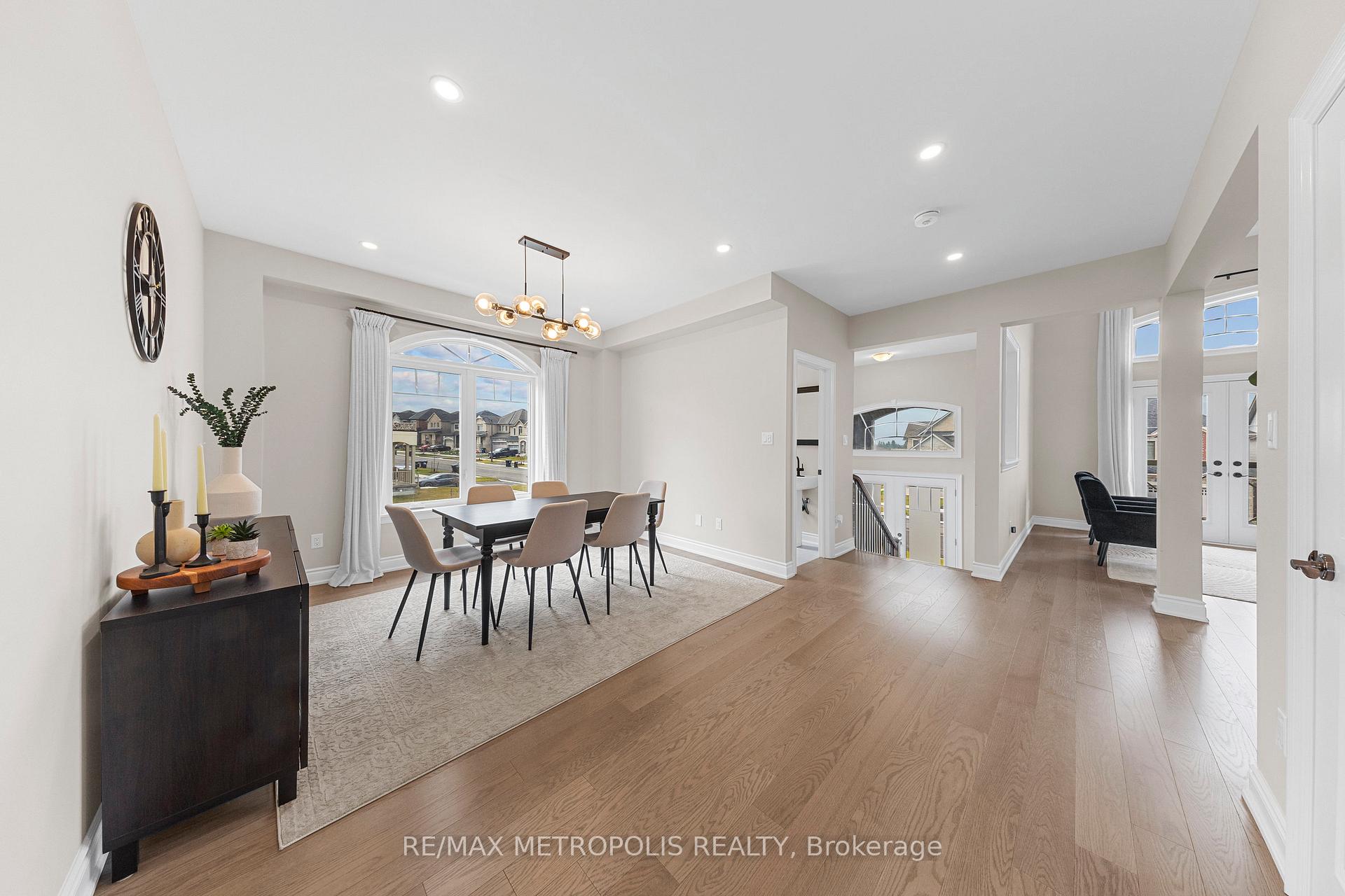 Photo 16 of 115 Kennedy Boulevard, New Tecumseth, Rural New Tecumseth — HOMEH
