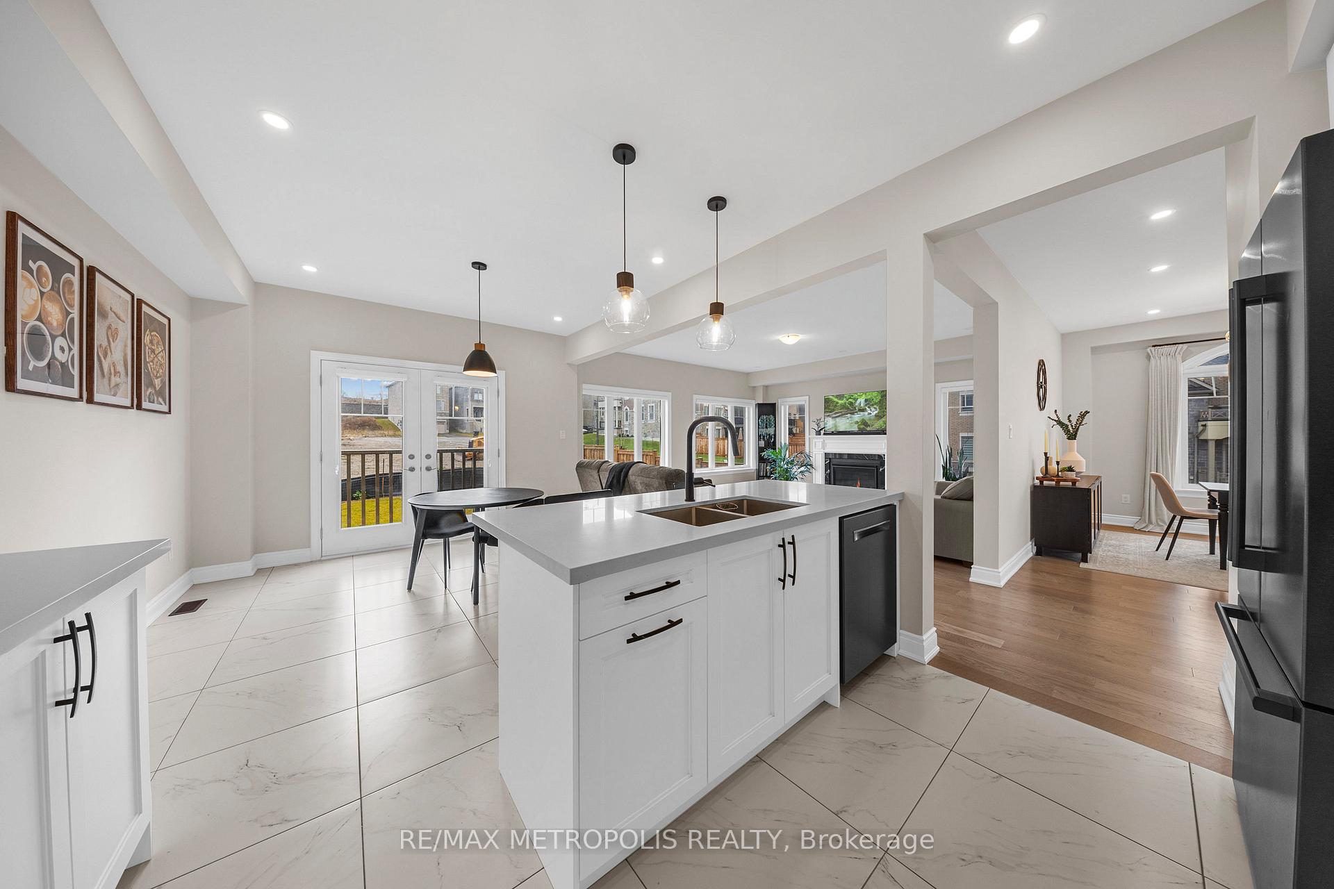 Photo 24 of 115 Kennedy Boulevard, New Tecumseth, Rural New Tecumseth — HOMEH