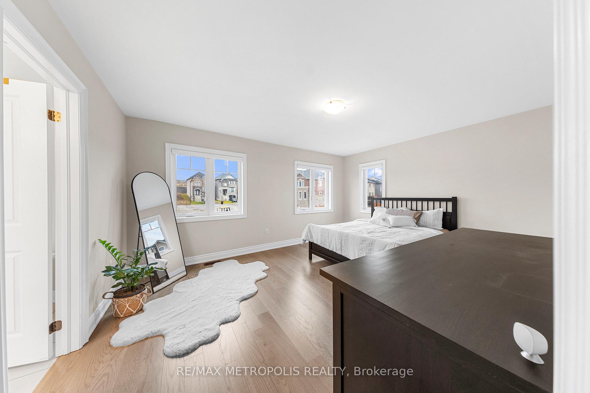 Photo 26 of 115 Kennedy Boulevard, New Tecumseth, Rural New Tecumseth — HOMEH