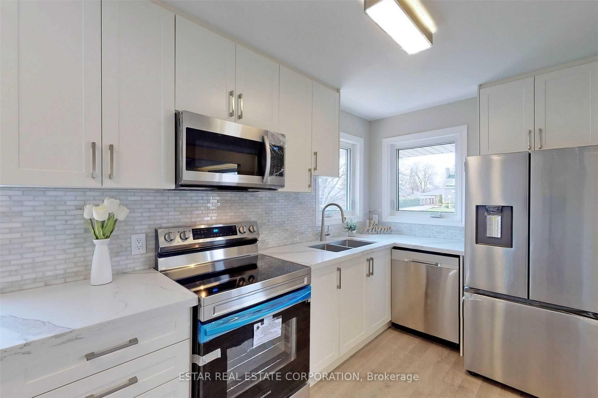 Photo 4 of 619 Park Road N, Oshawa, McLaughlin — HOMEH