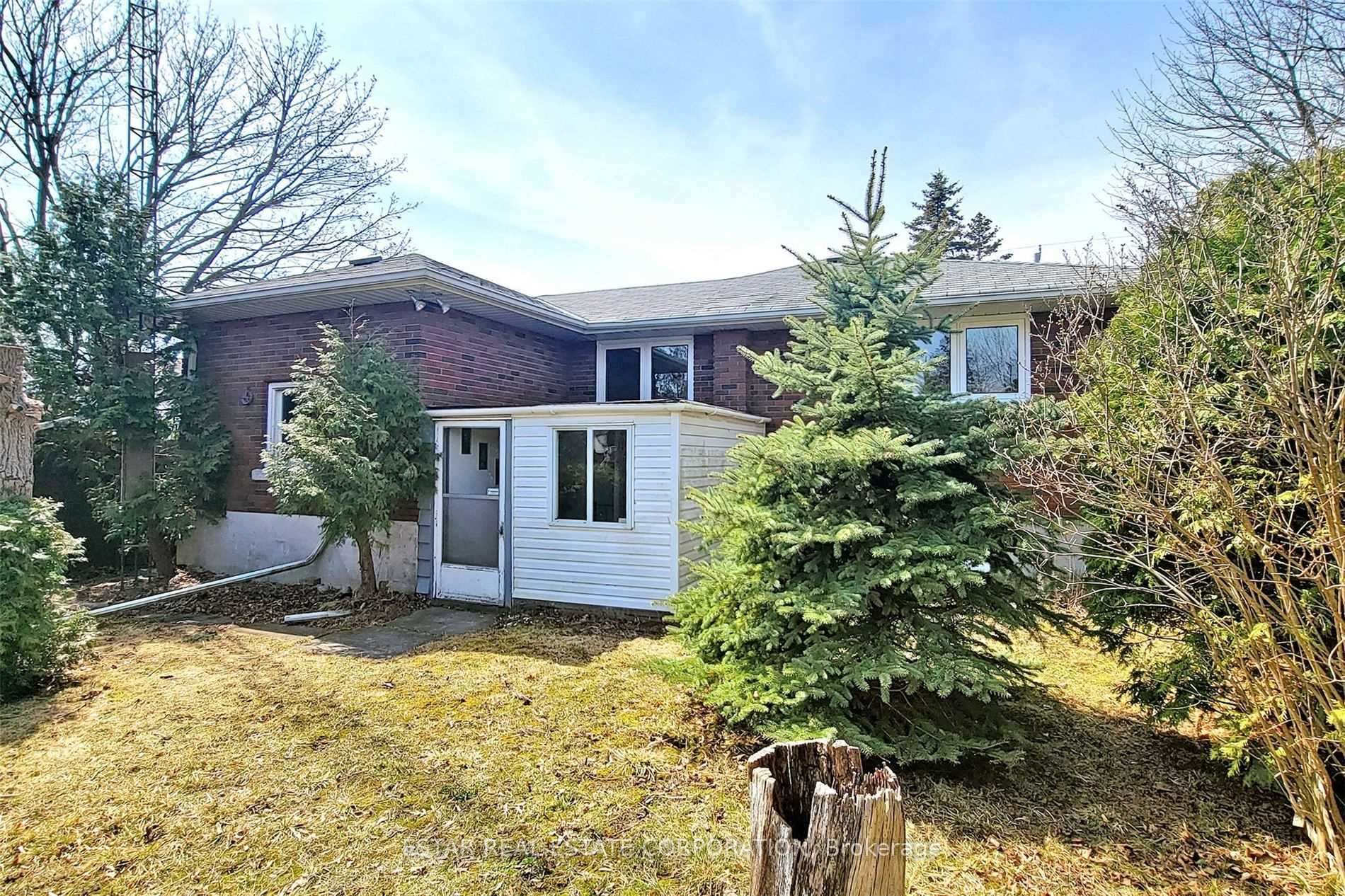 Photo 17 of 619 Park Road N, Oshawa, McLaughlin — HOMEH