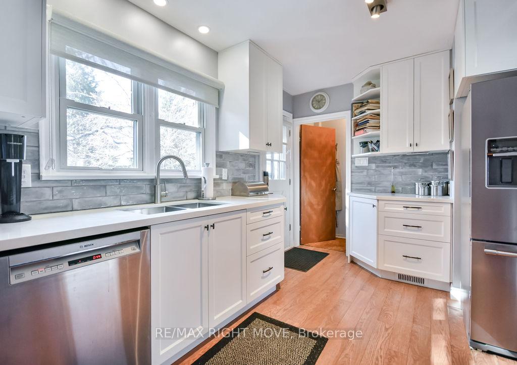 Photo 9 of 35 Fittons Road E, Orillia — HOMEH