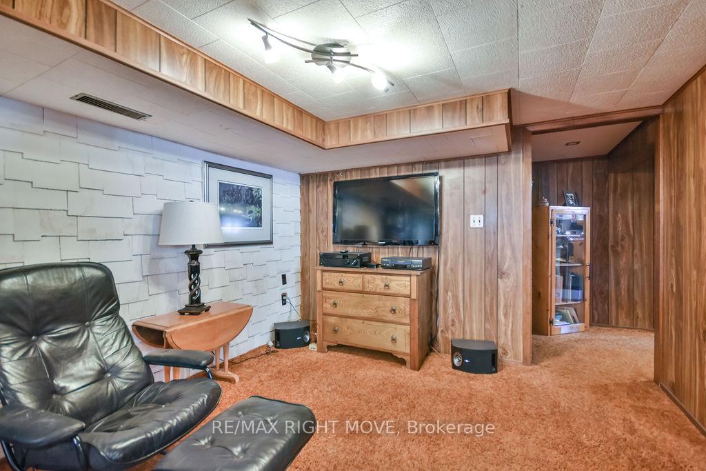 Photo 29 of 35 Fittons Road E, Orillia — HOMEH