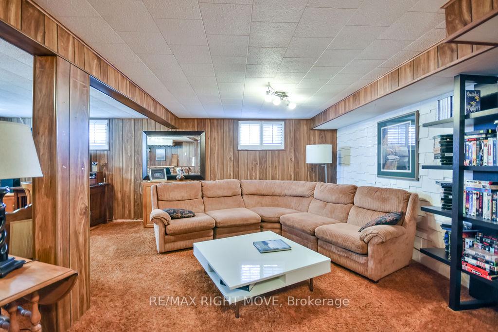 Photo 30 of 35 Fittons Road E, Orillia — HOMEH