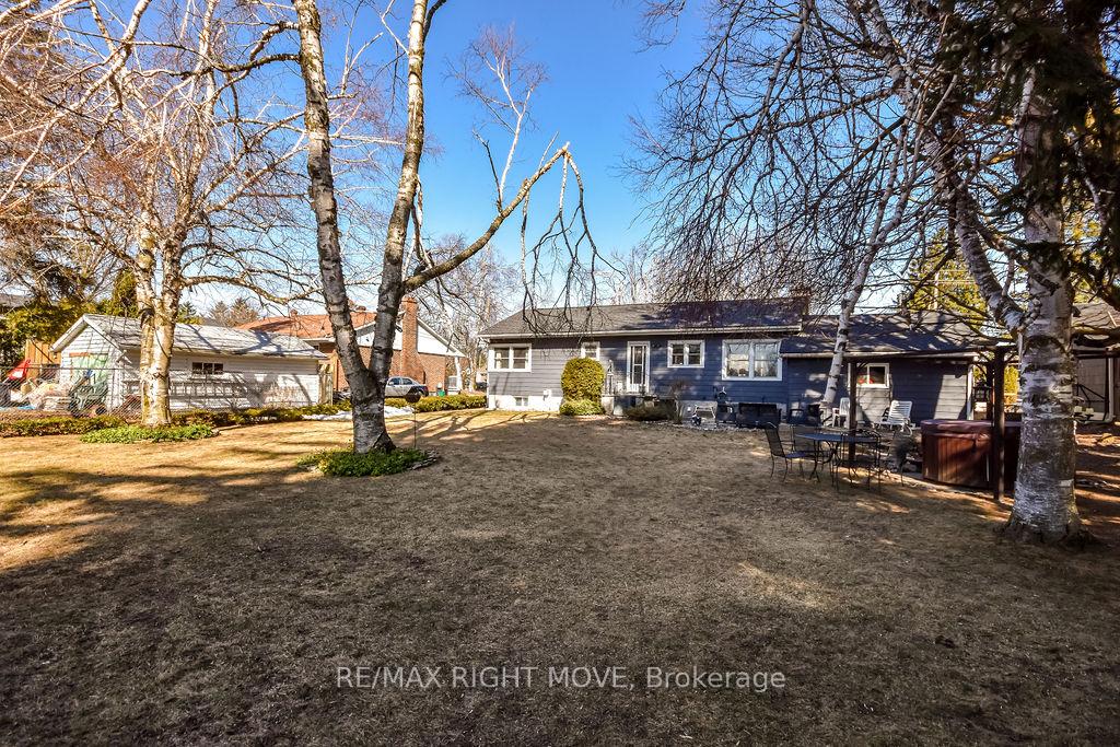 Photo 44 of 35 Fittons Road E, Orillia — HOMEH