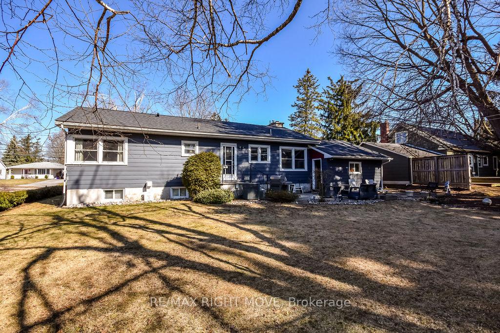 Photo 46 of 35 Fittons Road E, Orillia — HOMEH