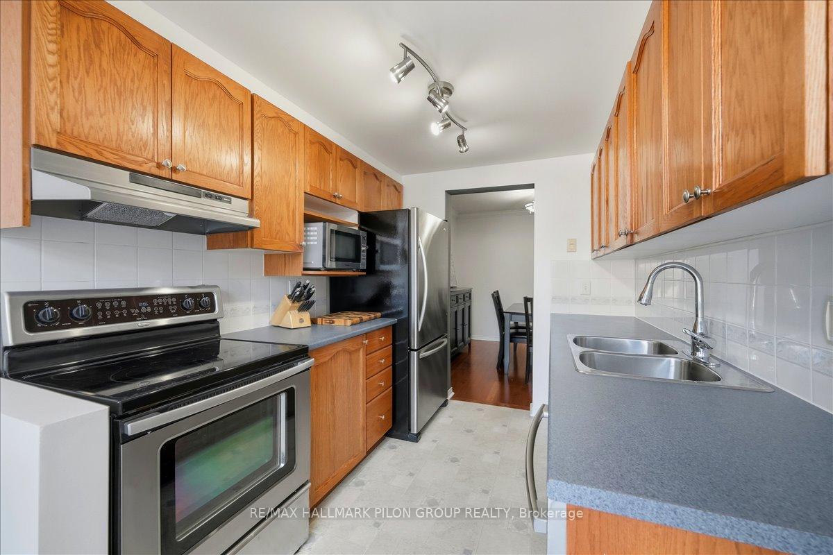 Photo 6 of 2135 Assomption Street, Ottawa, Avalon East — HOMEH